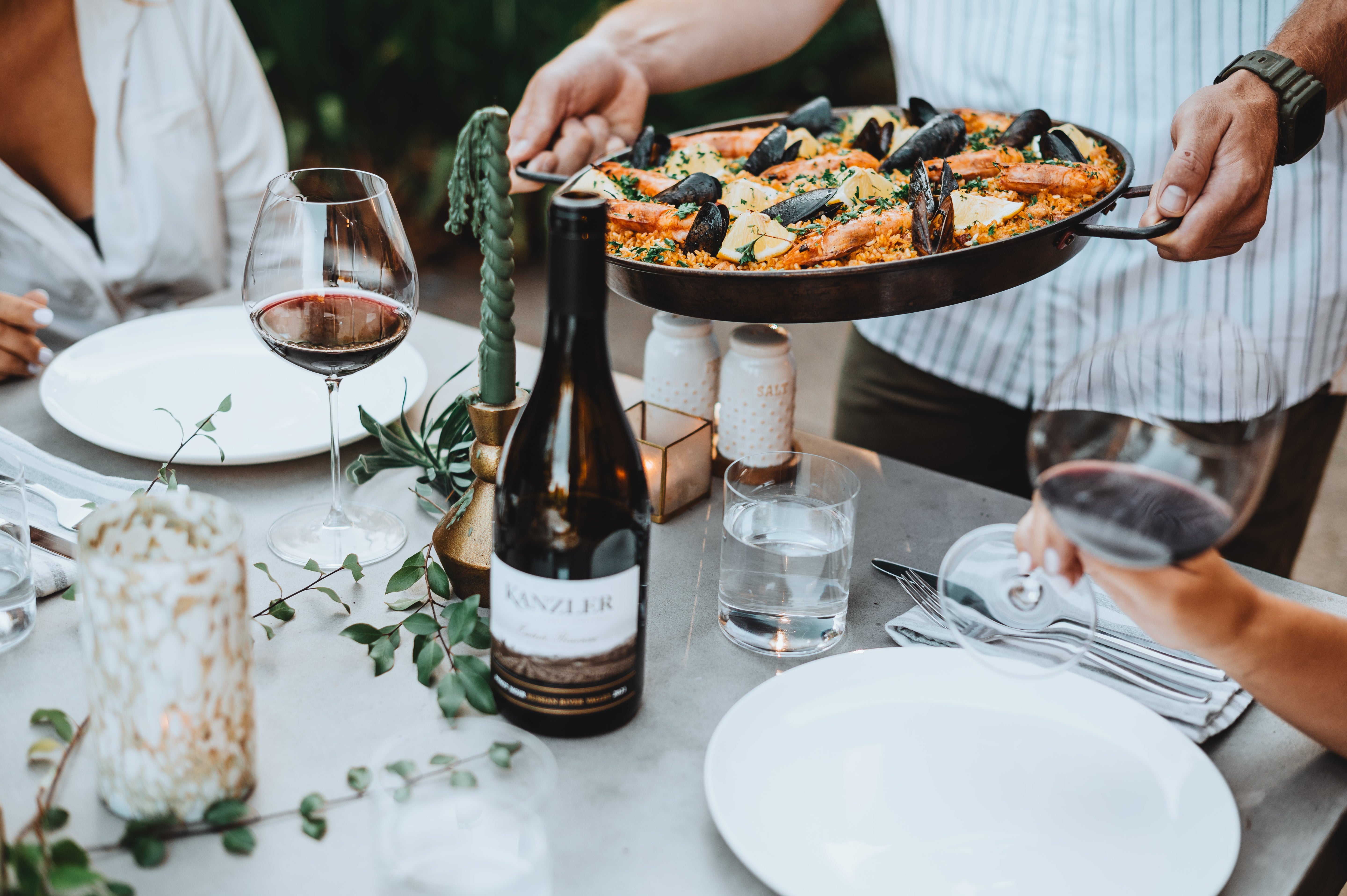 Fall Wine and Food Pairing: Matching Pinot Noir with Seasonal Dishes